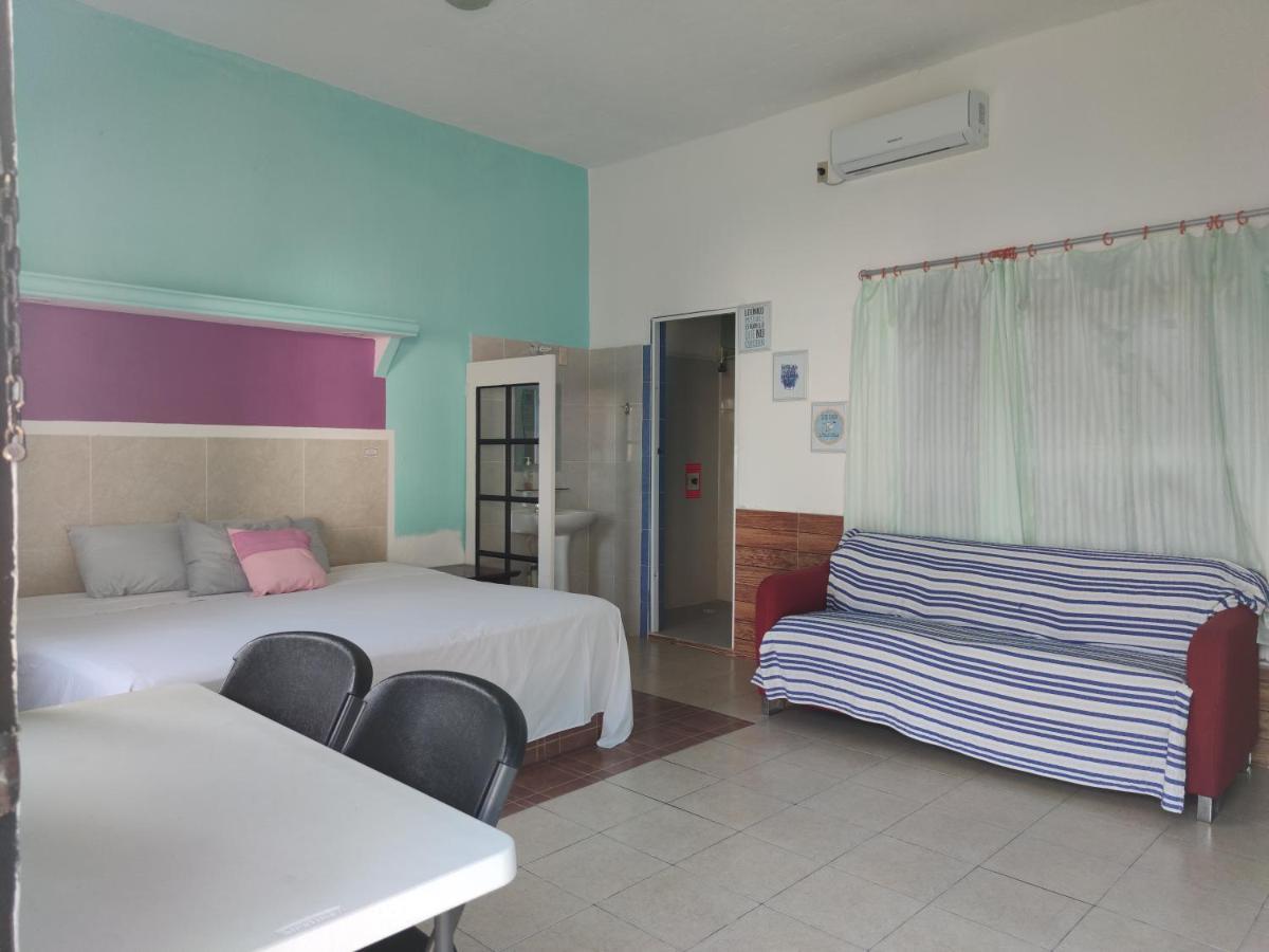 Hospedaje Barrancas Hotel Cosoleacaque Eksteriør billede